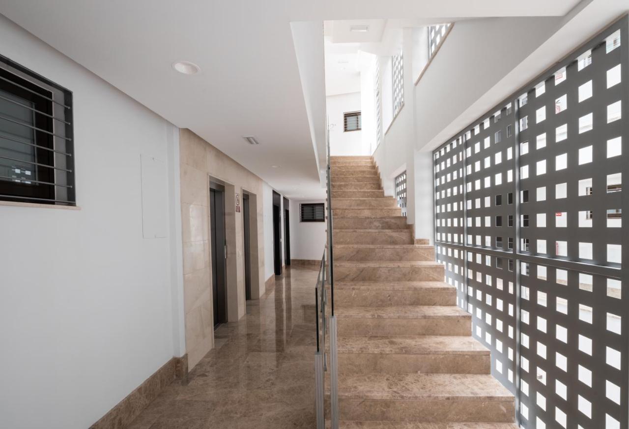 Апартаменты Apartamento De Lujo En Plaza Del Teatro Малага Экстерьер фото